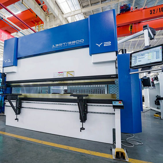 Electro-hydraulic servo plate press brake