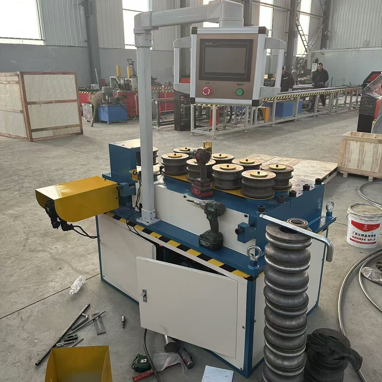 9-wheel servo pipe bending machine